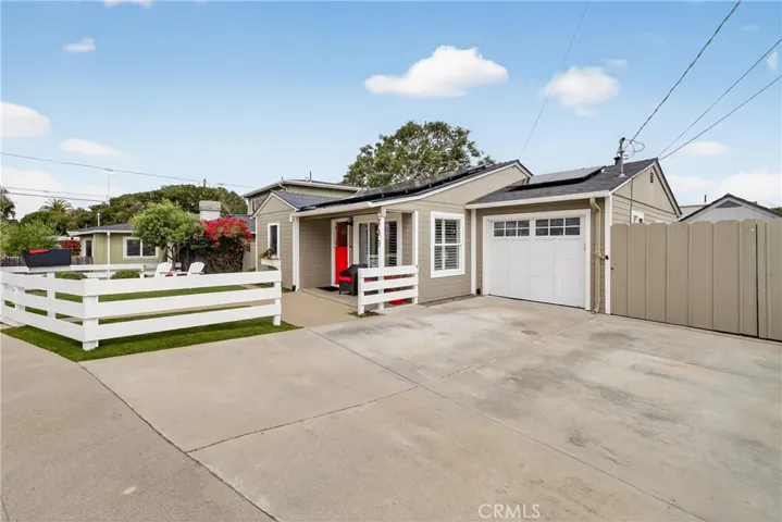 230 Sinex Avenue, Pacific Grove, California 93950