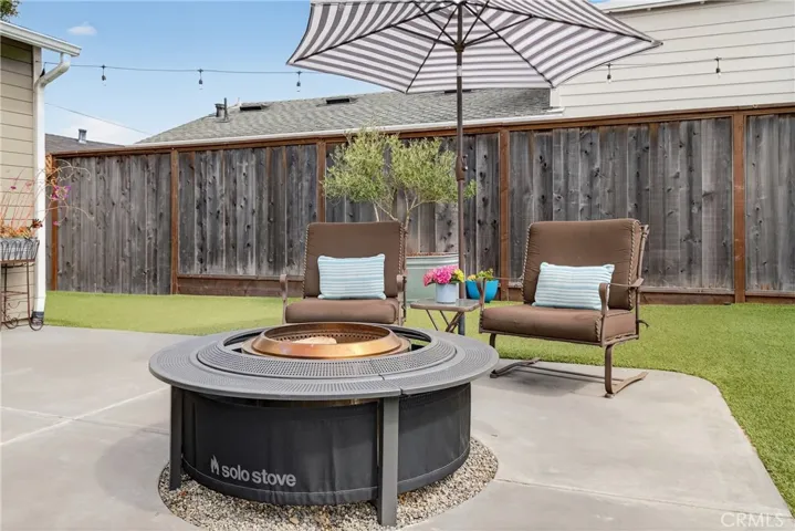 230 Sinex Avenue, Pacific Grove, California 93950