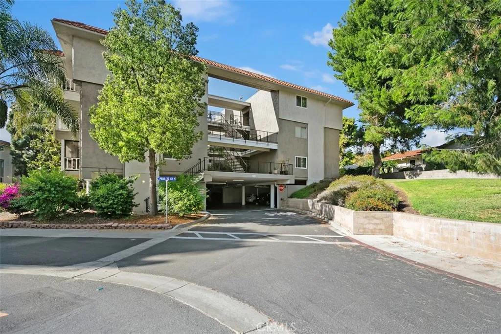 2405 Via Mariposa W 2g, Laguna Woods, California 92637 home-pic-1