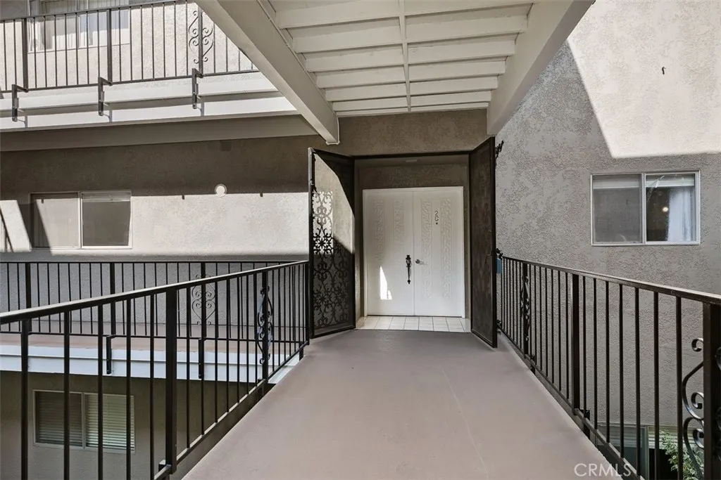 2405 Via Mariposa W 2g, Laguna Woods, California 92637 home-pic-4