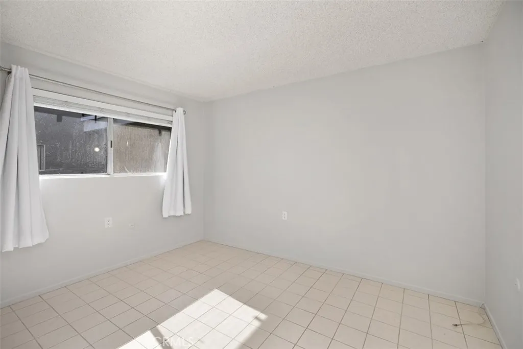2405 Via Mariposa W 2g, Laguna Woods, California 92637 home-pic-15