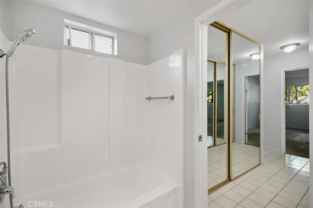 2405 Via Mariposa W 2g, Laguna Woods, California 92637 home-pic-20