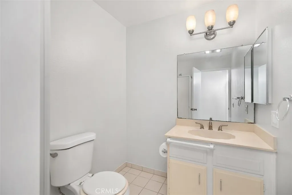 2405 Via Mariposa W 2g, Laguna Woods, California 92637 home-pic-17