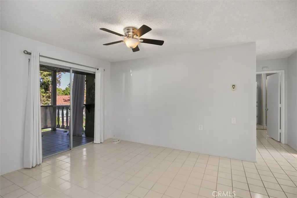 2405 Via Mariposa W 2g, Laguna Woods, California 92637 home-pic-8