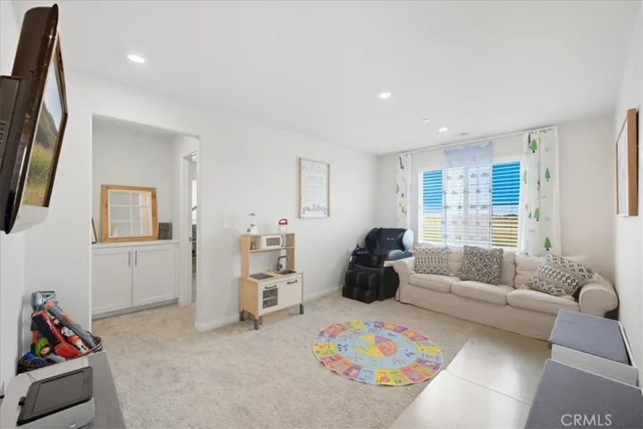 LOFT 2