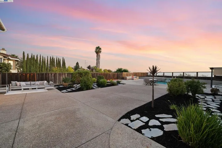 2450 Euclid Pl, Fremont, California 94539