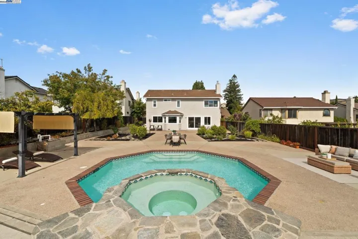 2450 Euclid Pl, Fremont, California 94539