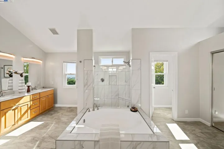 2450 Euclid Pl, Fremont, California 94539
