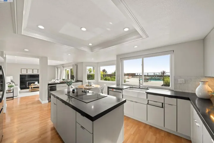 2450 Euclid Pl, Fremont, California 94539