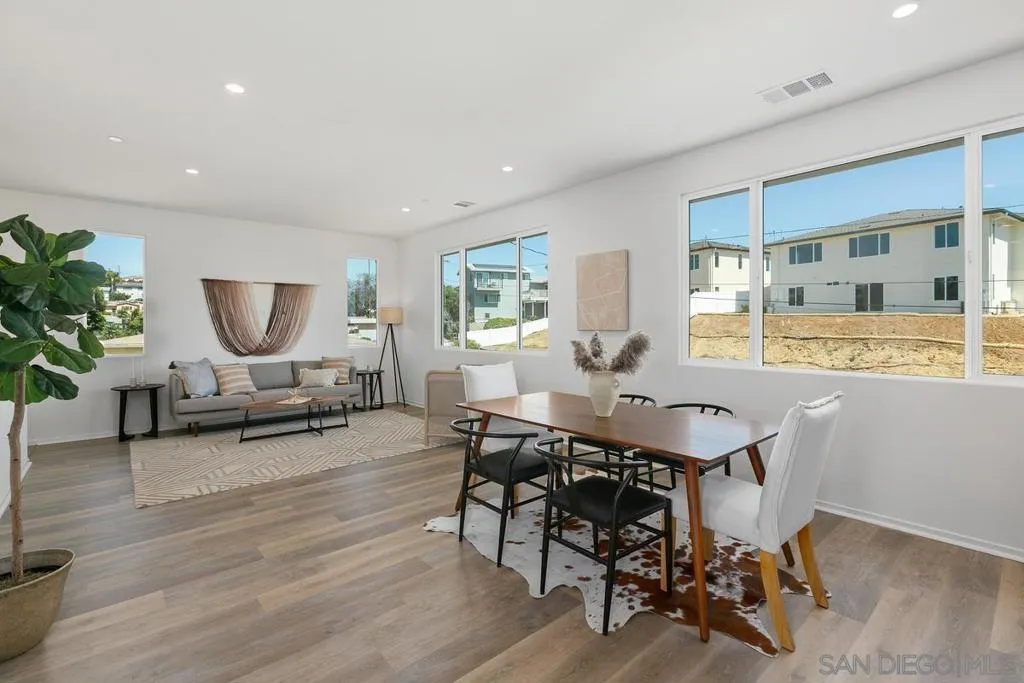 5270 San Bernardo Ter, San Diego, California 92114 home-pic-10