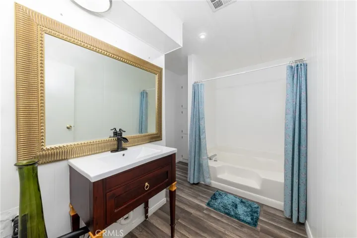 Master Bathroom en-suite: new sink, faucet, vanity, dual flush toilet