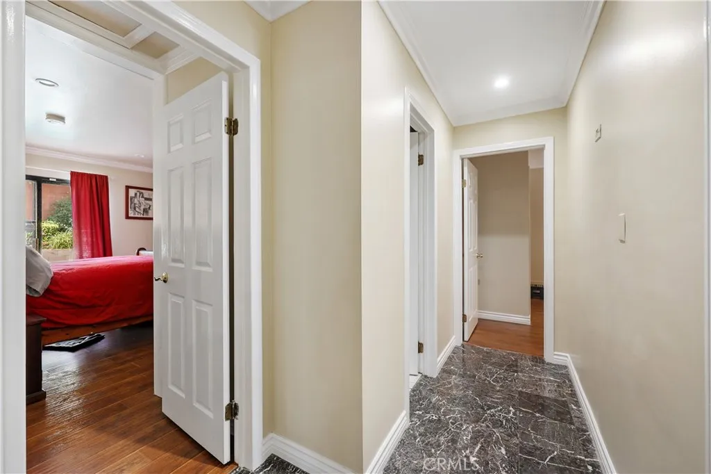 9691 Saluda Avenue, Tujunga, California 91042 home-pic-20