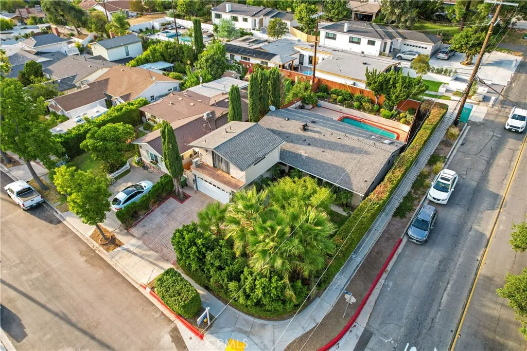 9691 Saluda Avenue, Tujunga, California 91042 home-pic-40