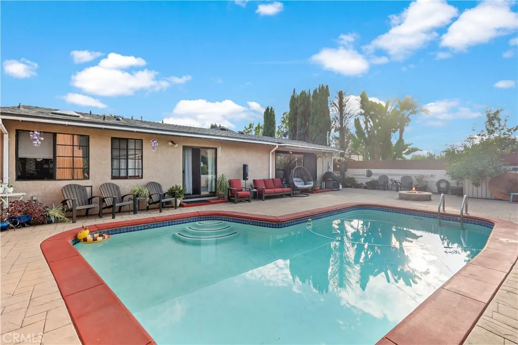 9691 Saluda Avenue, Tujunga, California 91042 home-pic-13