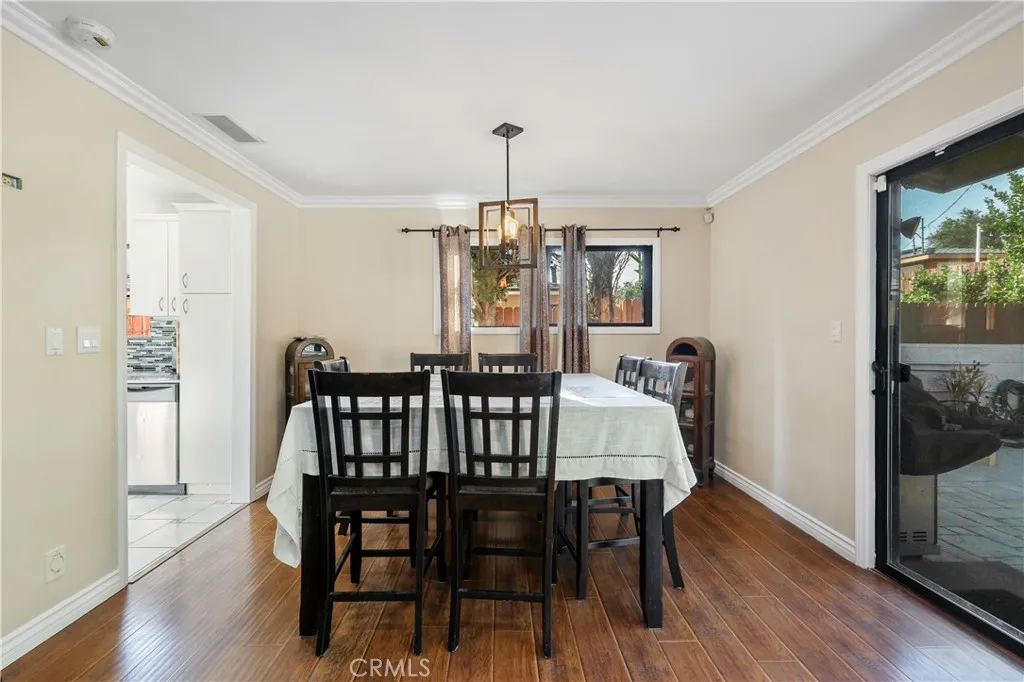 9691 Saluda Avenue, Tujunga, California 91042 home-pic-9