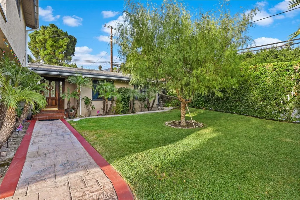 9691 Saluda Avenue, Tujunga, California 91042 home-pic-4