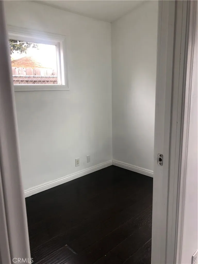 169 E 68th Way, Long Beach, California 90805 home-pic-8