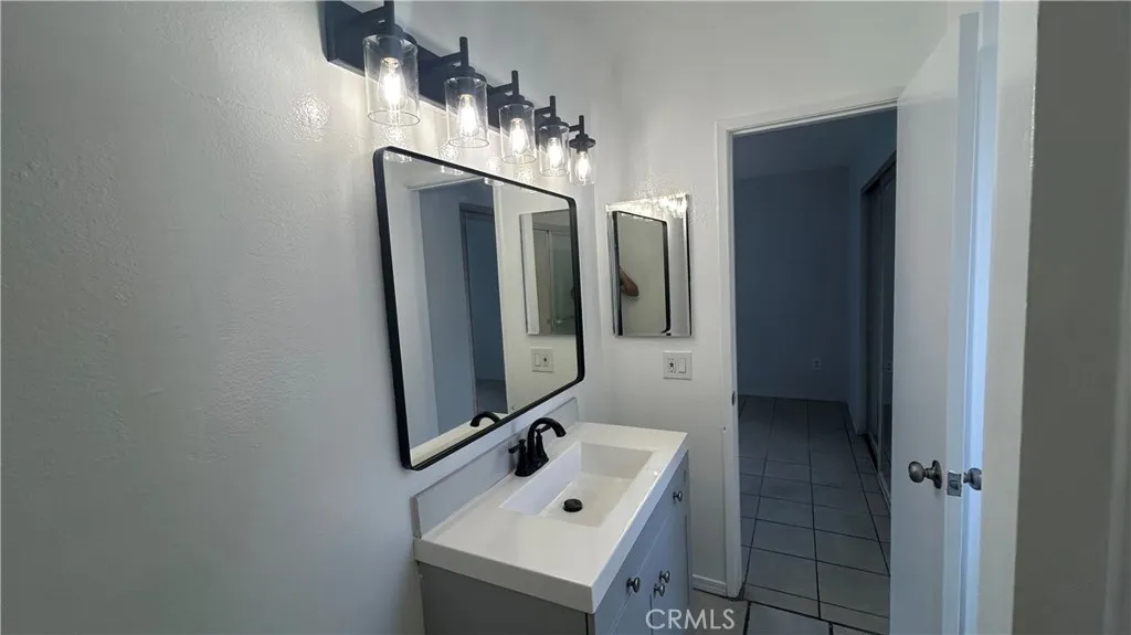 700 W La Veta M12, Orange, California 92868 home-pic-16