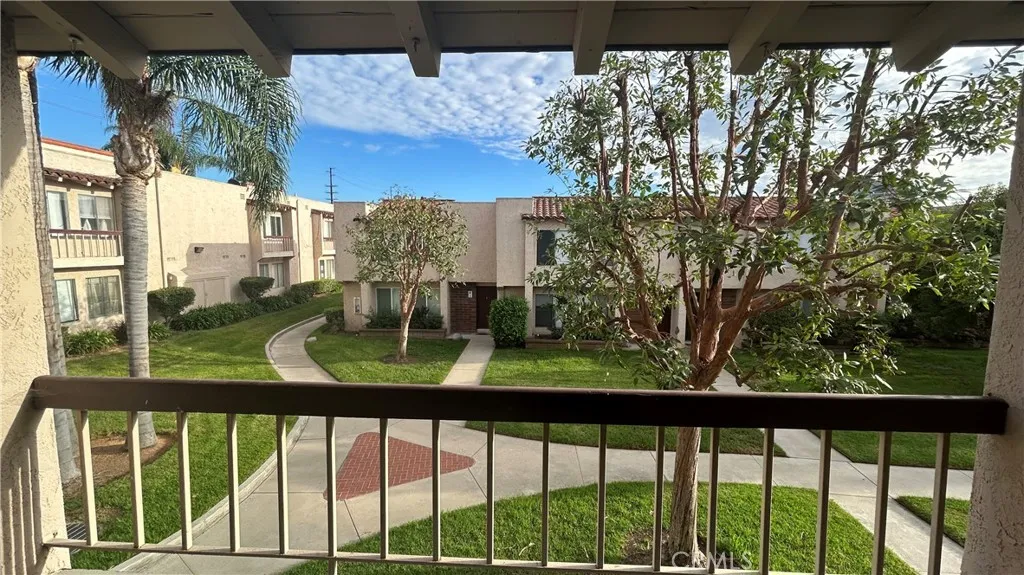 700 W La Veta M12, Orange, California 92868 home-pic-23