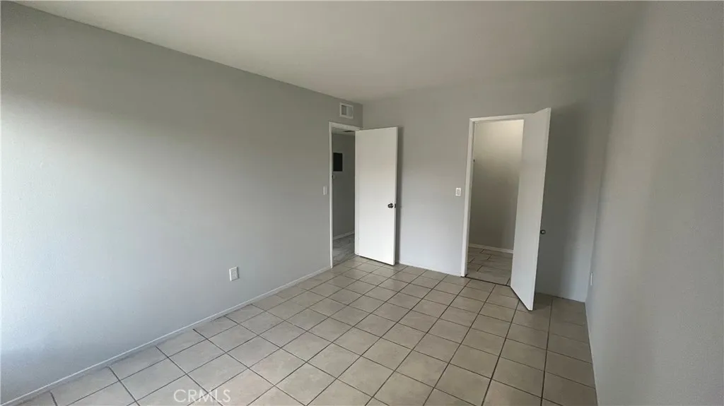 700 W La Veta M12, Orange, California 92868 home-pic-12