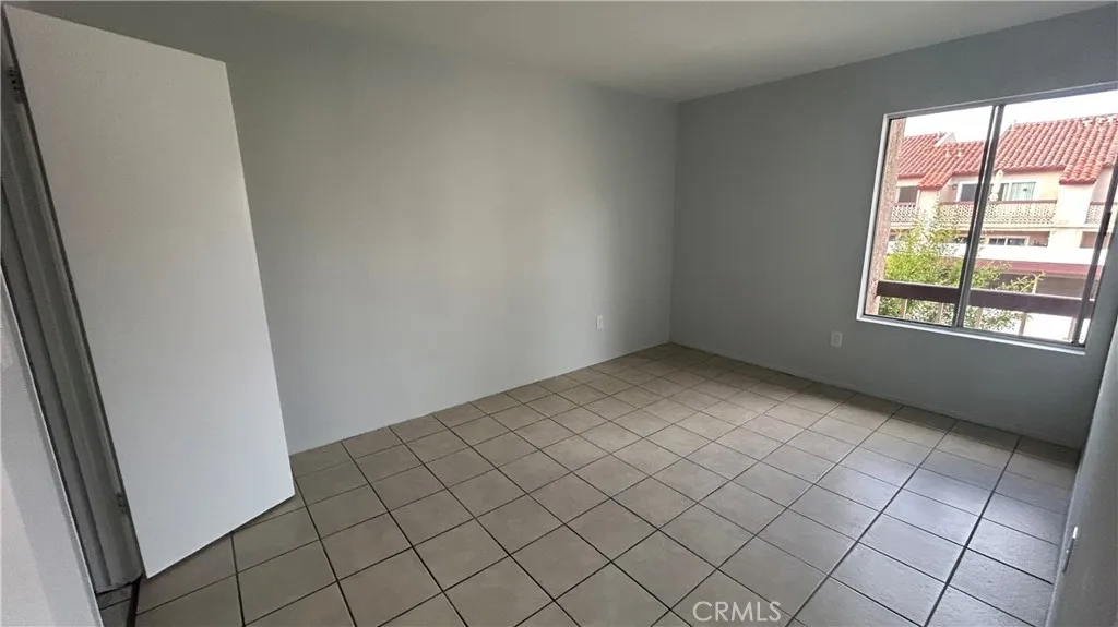 700 W La Veta M12, Orange, California 92868 home-pic-8
