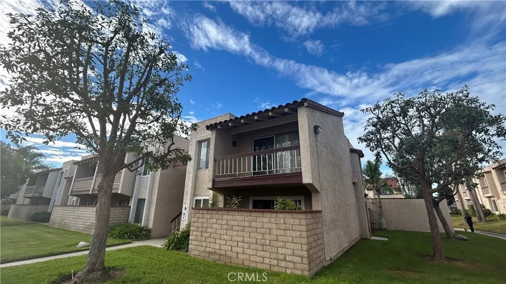 700 W La Veta M12, Orange, California 92868 home-pic-2