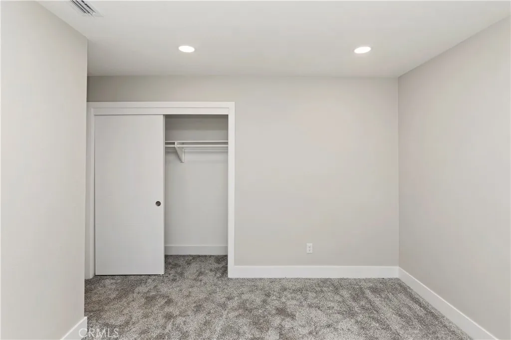 1507 Mariposa Drive, Corona, California 92879 home-pic-20