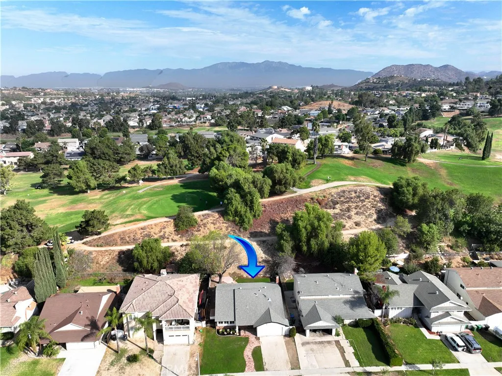 1507 Mariposa Drive, Corona, California 92879 home-pic-34