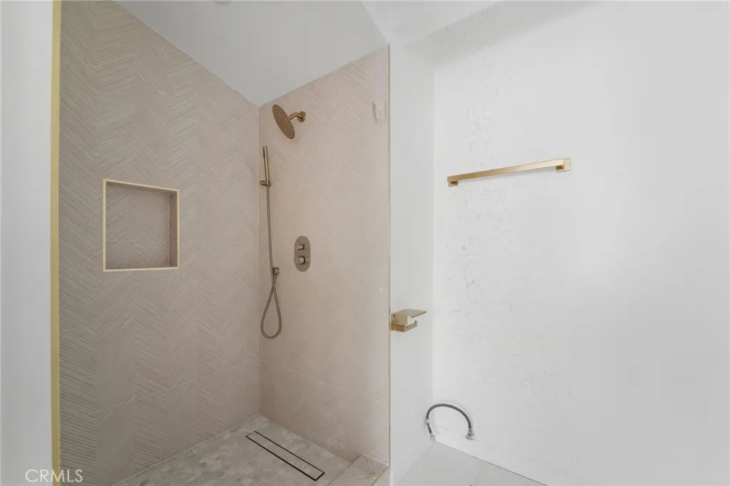 11946 Aneta, Culver City, California 90230 home-pic-25