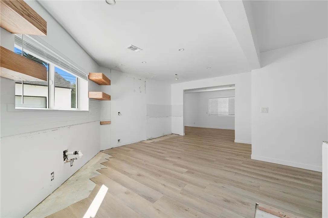 11946 Aneta, Culver City, California 90230 home-pic-6