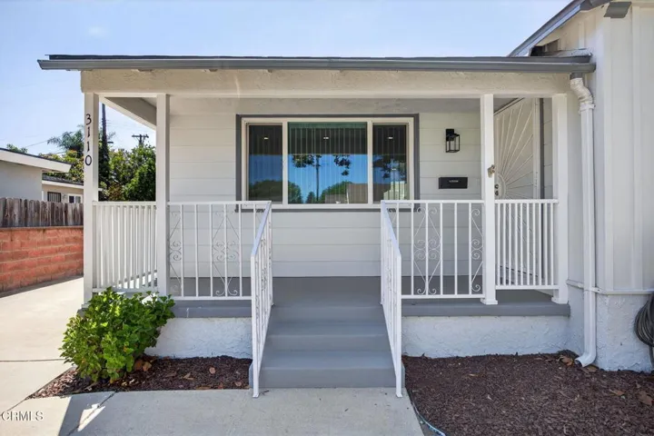 6-web-or-mls-027_UpmarketMedia_3110P-136