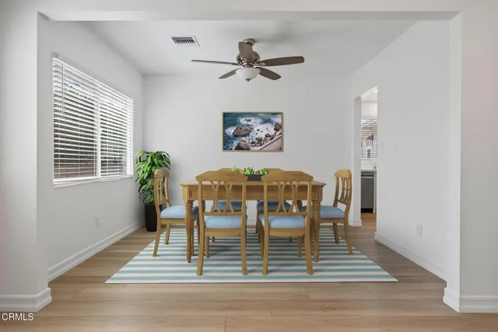 Dining Virtually staged