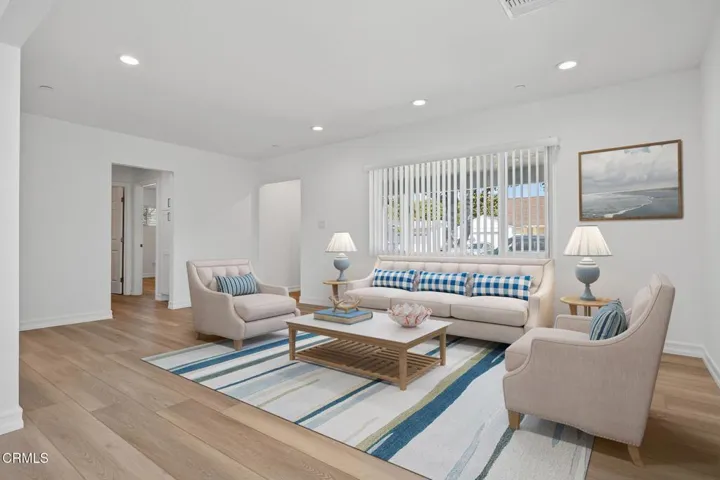 Living Rm Virtually staged