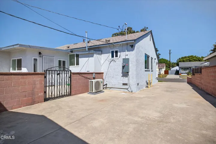 41-web-or-mls-011_UpmarketMedia_3110P-11