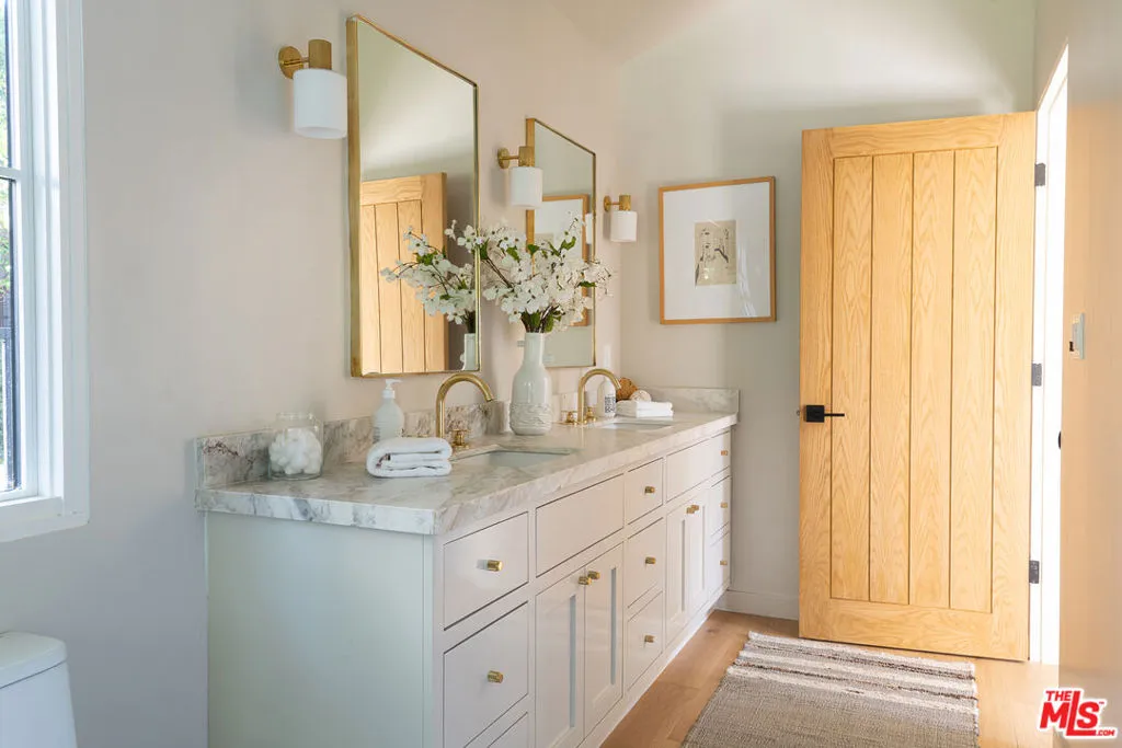 12227 La Maida Street, Valley Village, California 91607 home-pic-20