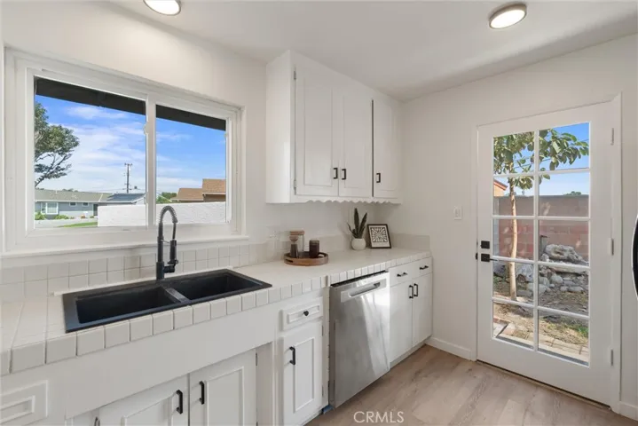 5752 Mildred Lane, Cypress, California 90630