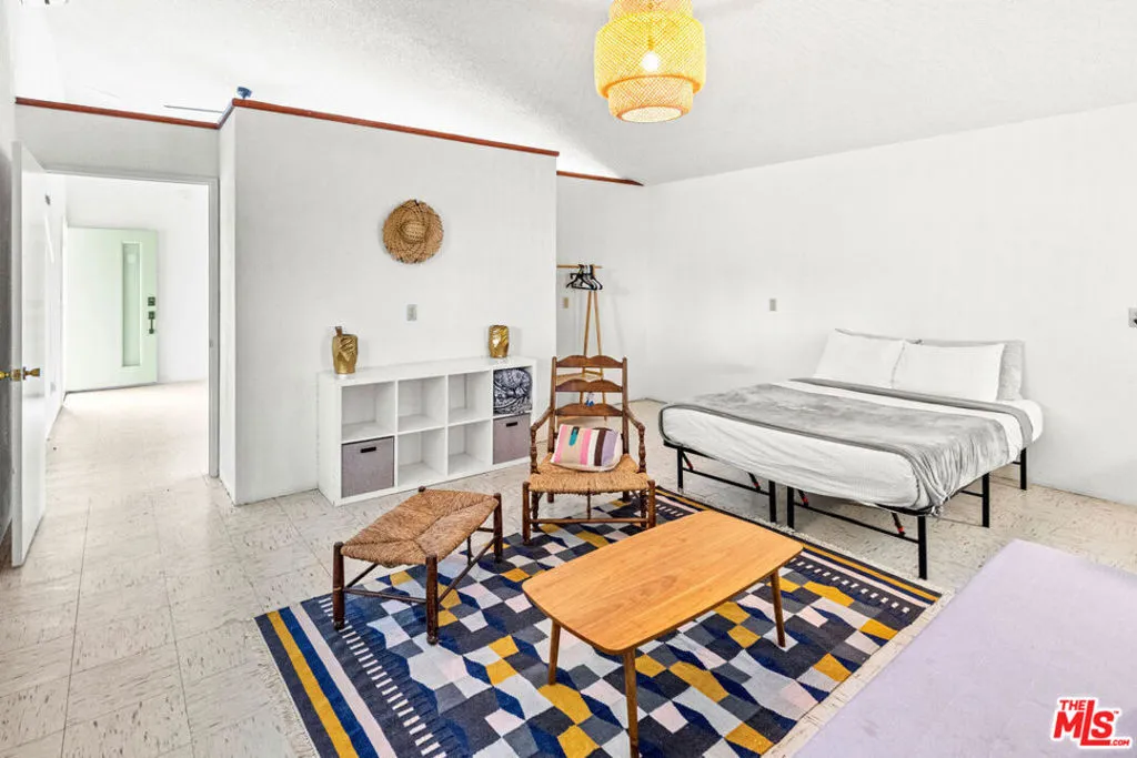 62282 Dennis Avenue, Joshua Tree, California 92252 home-pic-24