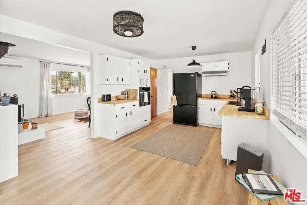 62282 Dennis Avenue, Joshua Tree, California 92252 home-pic-32