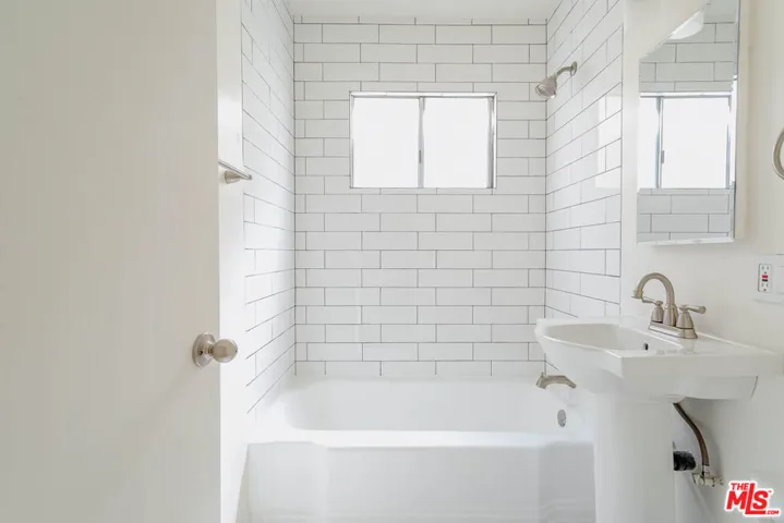758 N Hudson Avenue 6, Los Angeles, California 90038