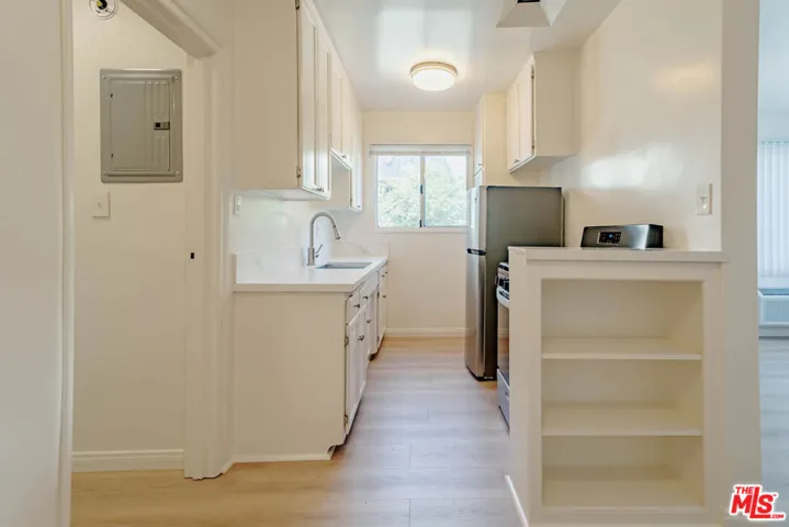 758 N Hudson Avenue 6, Los Angeles, California 90038