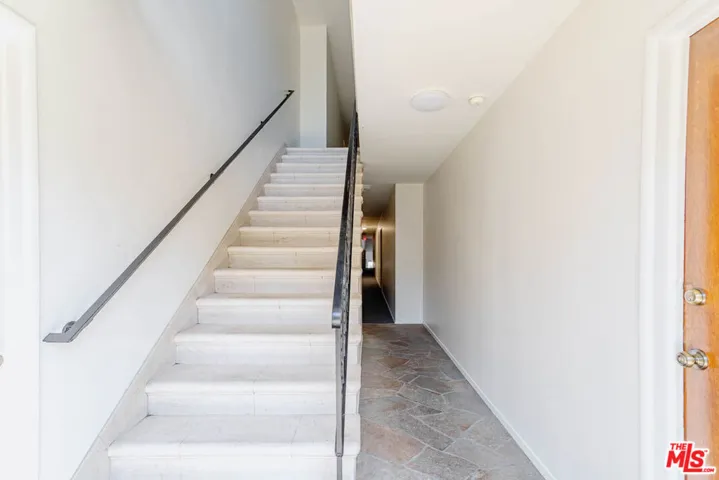 758 N Hudson Avenue 6, Los Angeles, California 90038