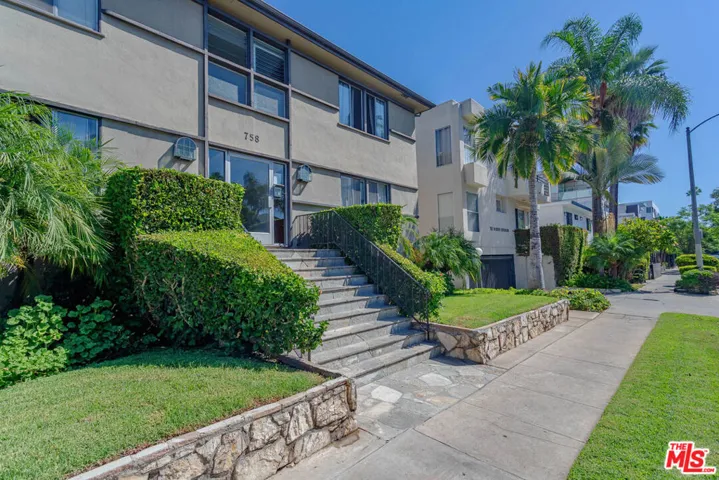 758 N Hudson Avenue 6, Los Angeles, California 90038