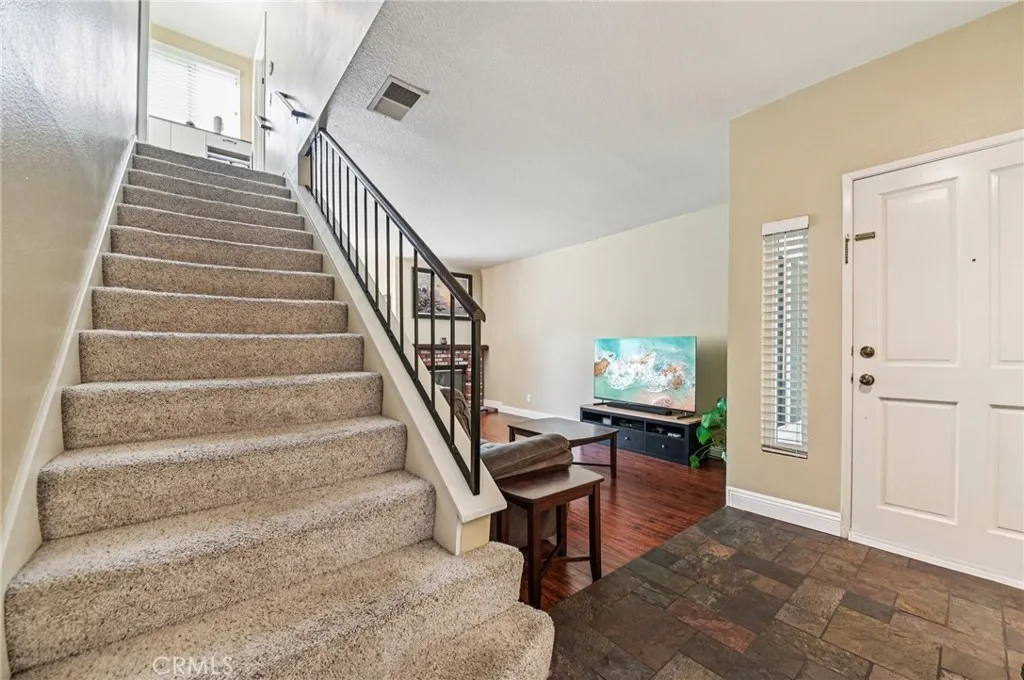 24302 Vista Linda, Lake Forest, California 92630 home-pic-12