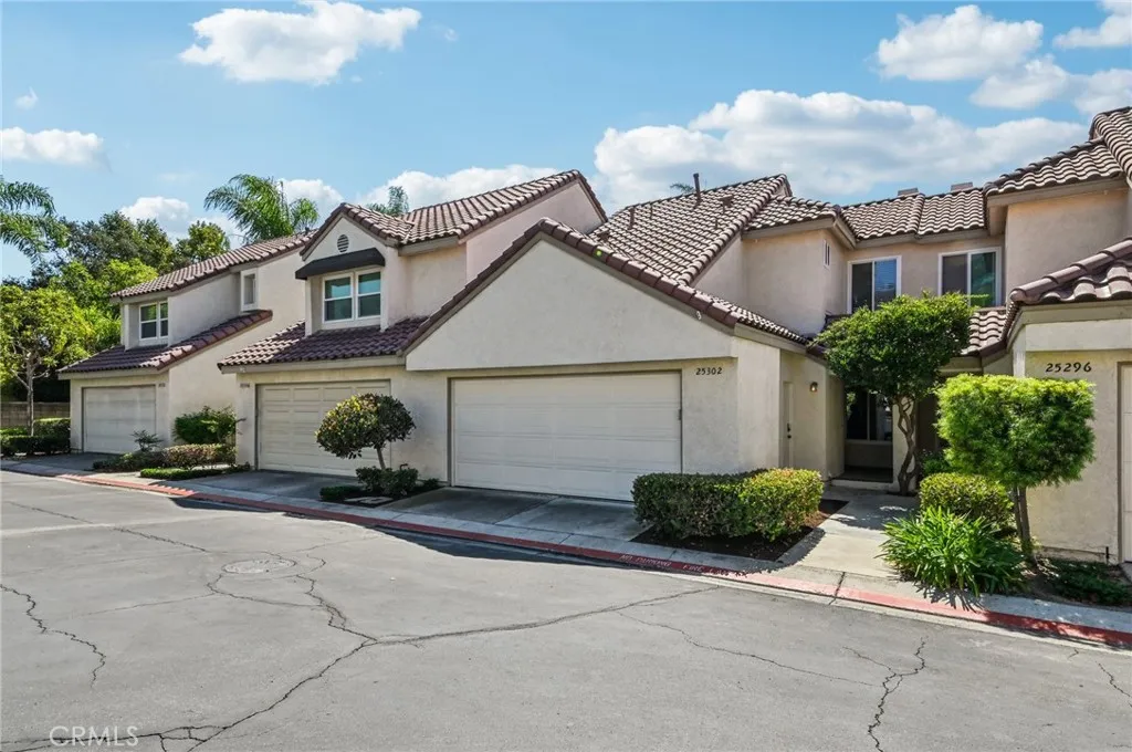 24302 Vista Linda, Lake Forest, California 92630 home-pic-0
