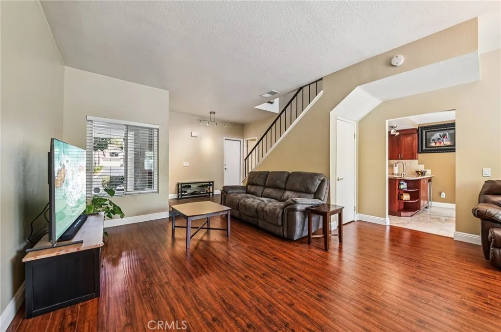 24302 Vista Linda, Lake Forest, California 92630 home-pic-1