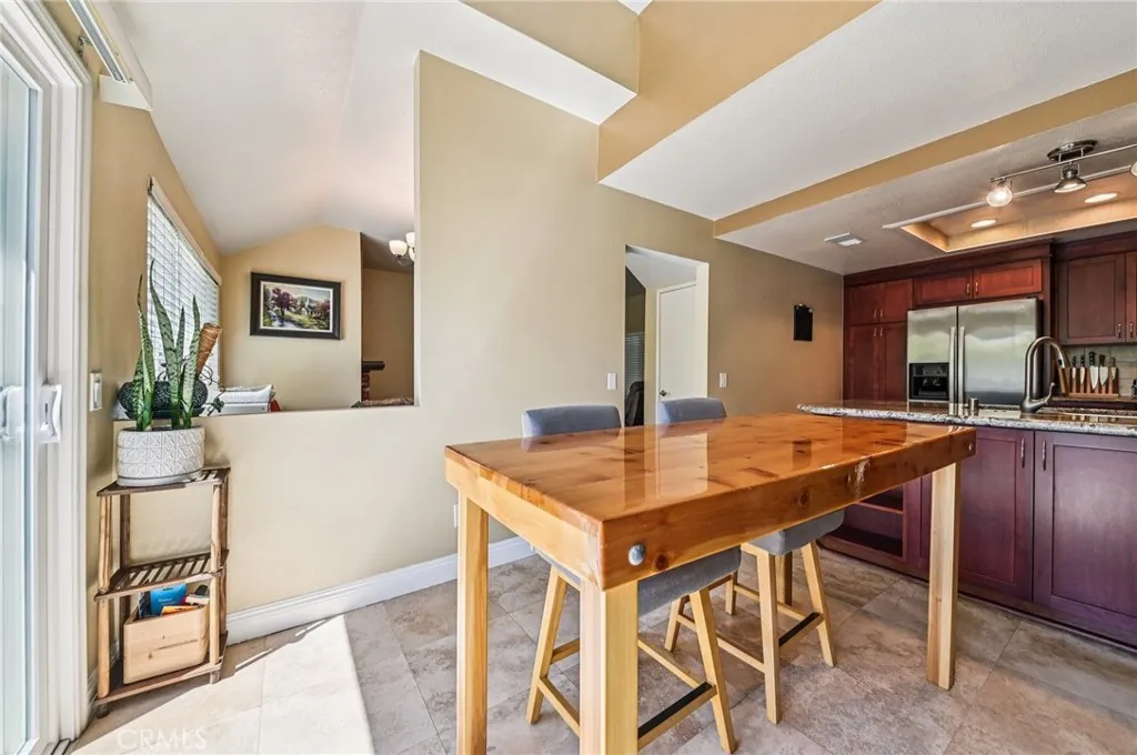 24302 Vista Linda, Lake Forest, California 92630 home-pic-7