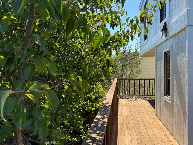 wrap around deck to backyard