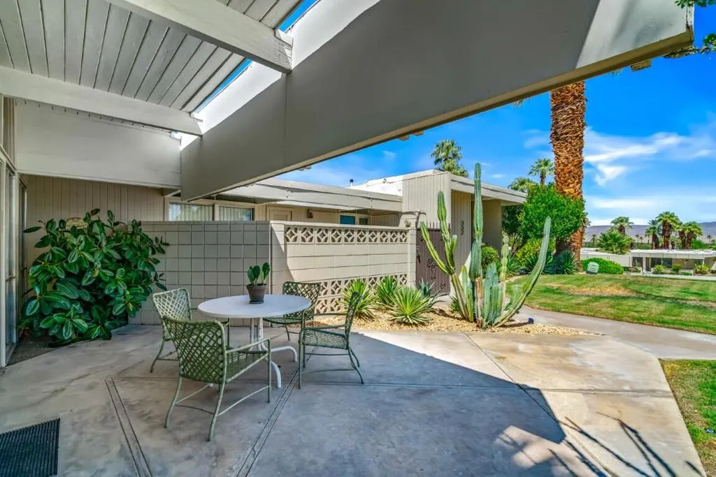 331 Sandpiper Street, Palm Desert, California 92260 home-pic-27