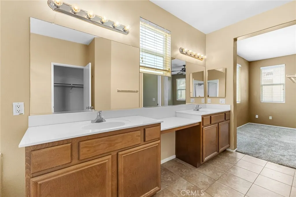 26816 Calico Court, Winchester, California 92596 home-pic-33