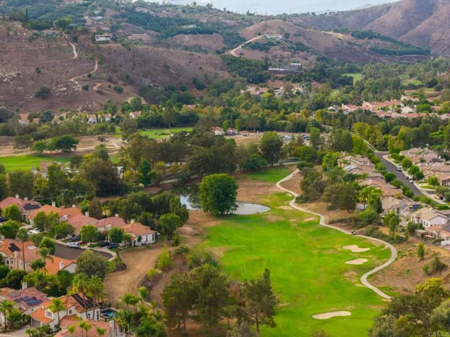 2744 Vistamonte, Escondido, California 92027
